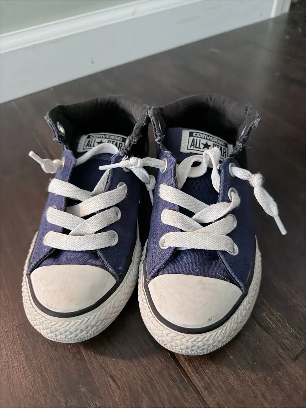 Converse Kids Navy and Black Low-Top Sneakers with White Laces